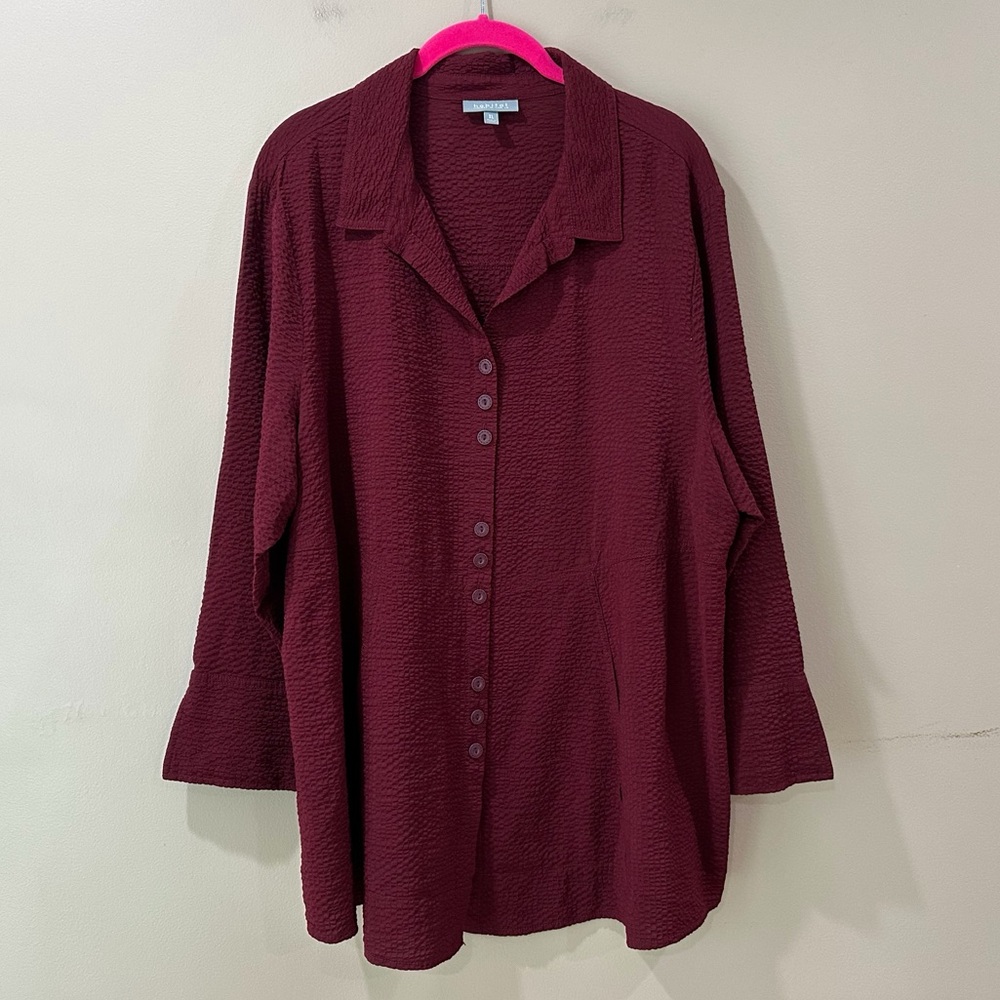 Habitat Women's XL Red Burgundy Textured Crinkle Button-Up Shirt Long Sleeve